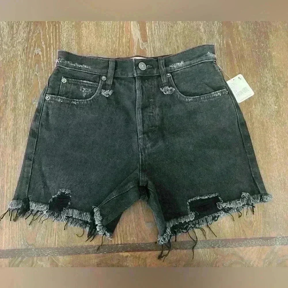 NWT FREE PEOPLE size 24 black denim frayed hem destroyed shorts - Picture 2 of 5